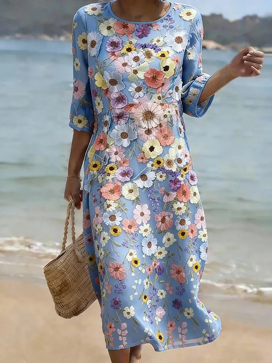 Linda | Casual women's dress with floral print.
