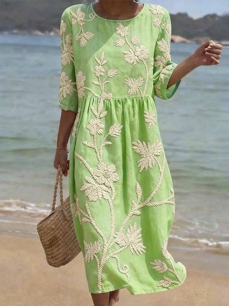 Carol | Casual women's dress with floral print.