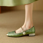 Ashley | Orthopedic shoes with a closed upper