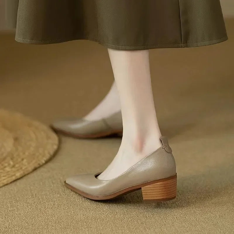 Nancy | Classic Orthopedic Pumps