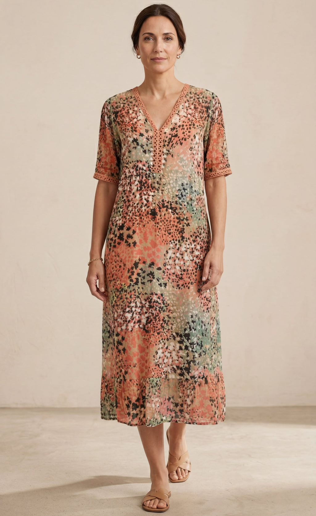 Karen | Light Dress with V-Neck
