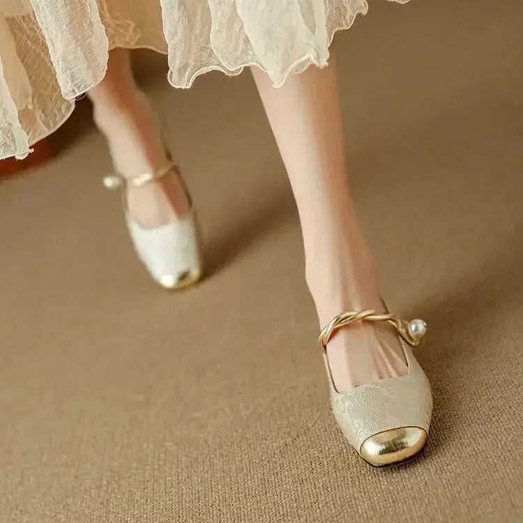 Ashley | Orthopedic shoes with a closed upper